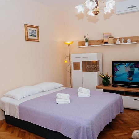 ויר Apartman Neli מראה חיצוני תמונה