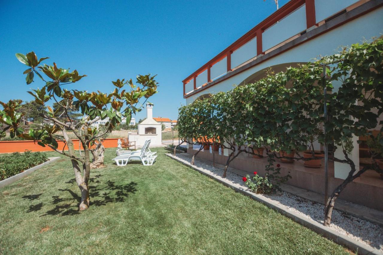 ויר Apartman Neli מראה חיצוני תמונה
