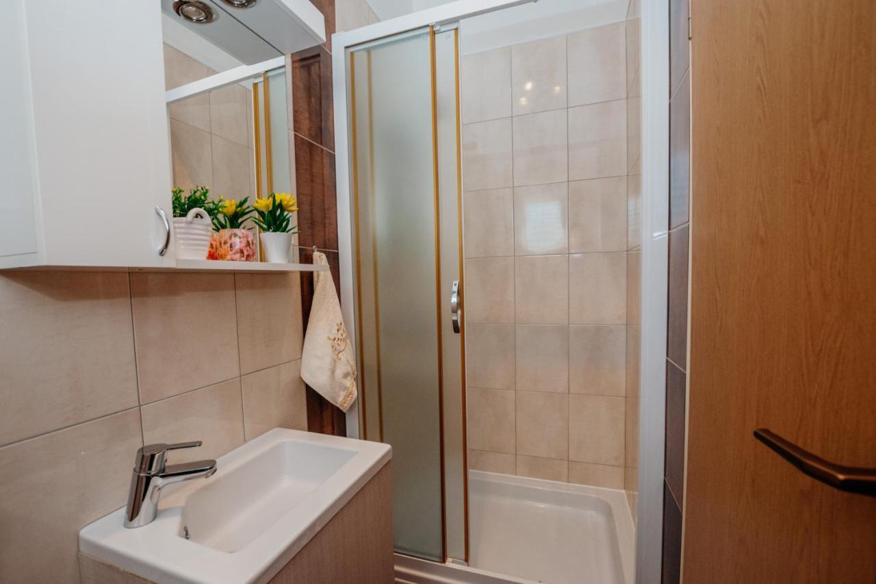 ויר Apartman Neli מראה חיצוני תמונה